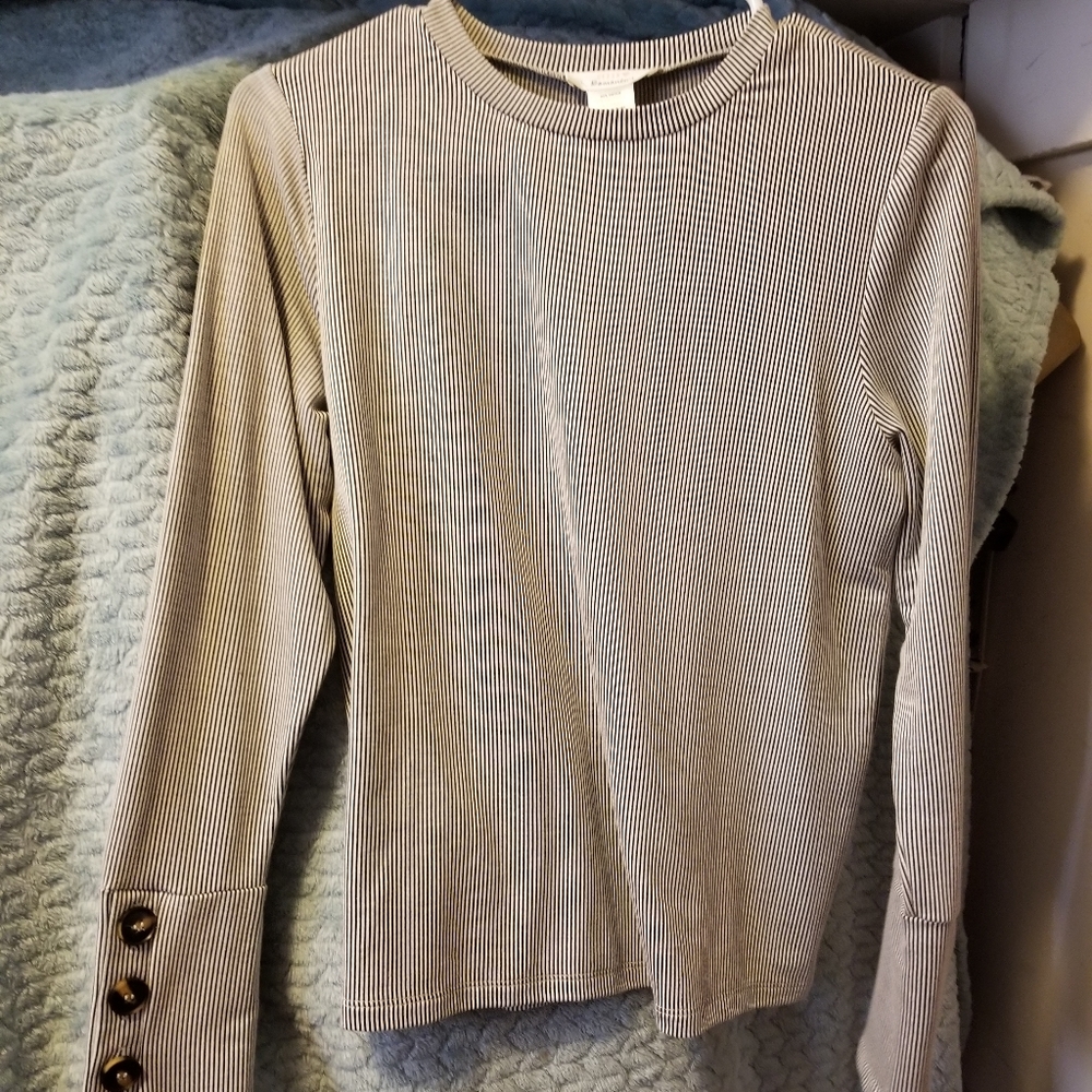 Black and white stripped top